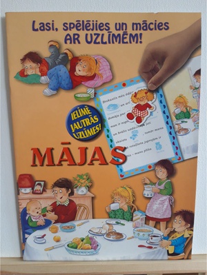 Uzlīmes. Mājas